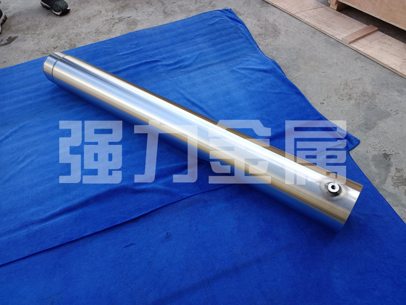 钛合金油缸筒(钛合金棒掏孔加工，绗磨内径保证公差+0.02-...